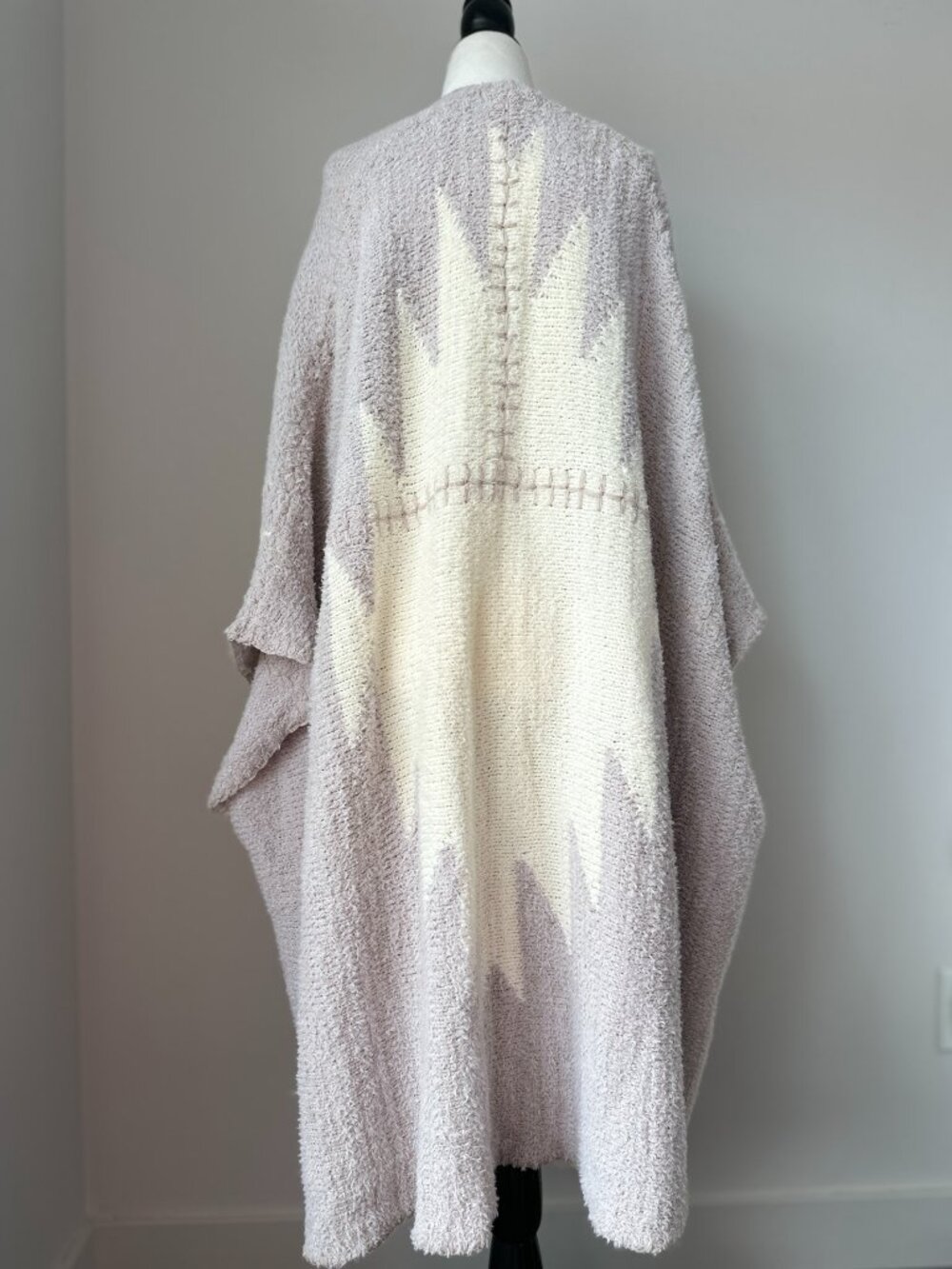 ⭐️ Show Me Your Mumu Leone Poncho North Star Knit Cozy Wrap NWOT